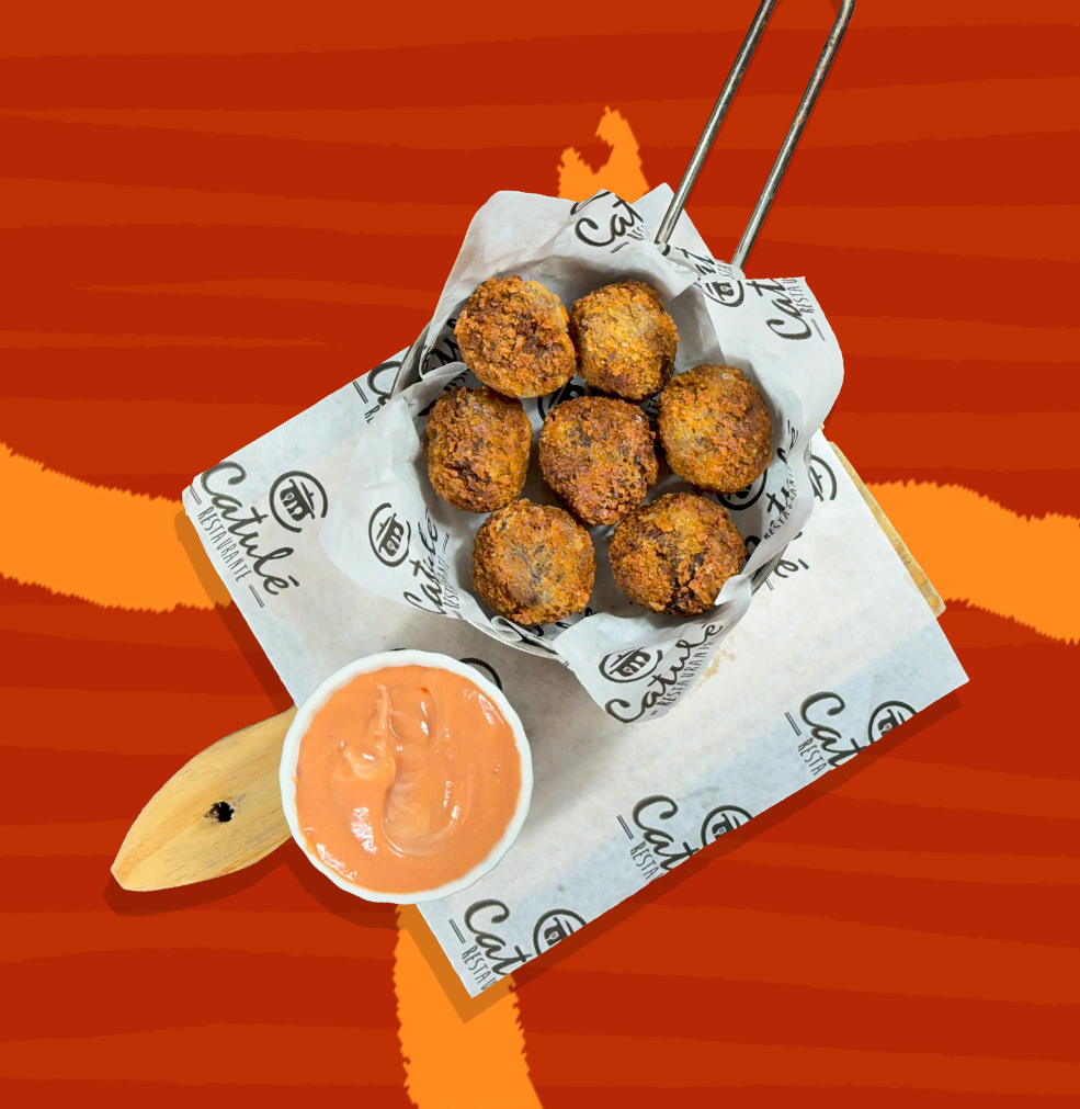BOLINHO-DE-CUPIM-E-COSTELA.jpg